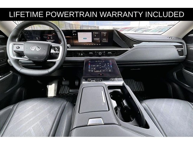 2025 INFINITI QX80 LUXE