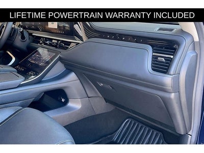 2025 INFINITI QX80 LUXE