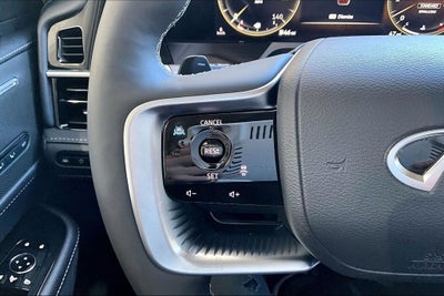 2026 INFINITI QX80 LUXE