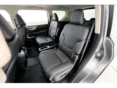 2027 INFINITI QX80 LUXE