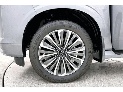 2027 INFINITI QX80 LUXE