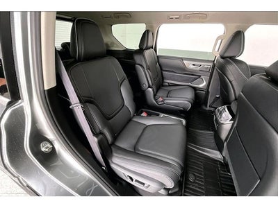 2027 INFINITI QX80 LUXE