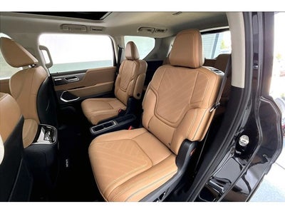 2027 INFINITI QX80 LUXE