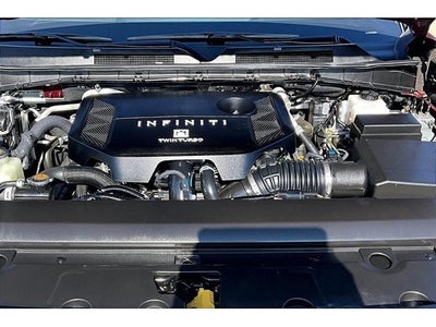 2025 INFINITI QX80 LUXE