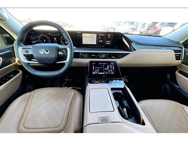 2025 INFINITI QX80 LUXE