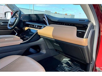 2025 INFINITI QX80 LUXE