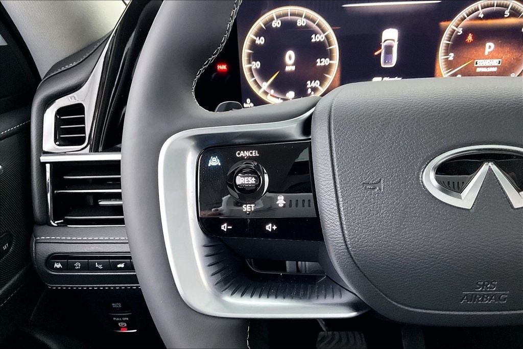 2027 INFINITI QX80 LUXE