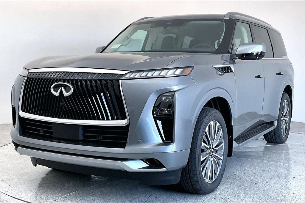 2027 INFINITI QX80 LUXE