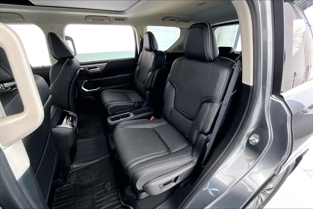 2027 INFINITI QX80 LUXE
