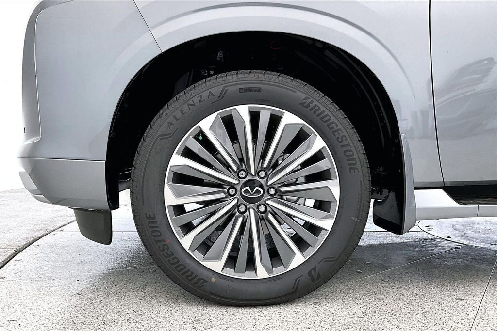 2027 INFINITI QX80 LUXE