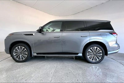 2027 INFINITI QX80 LUXE