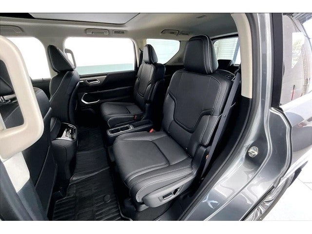 2027 INFINITI QX80 LUXE