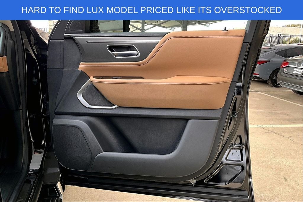 2026 INFINITI QX80 LUXE