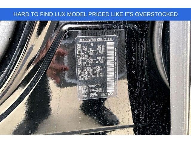 2026 INFINITI QX80 LUXE