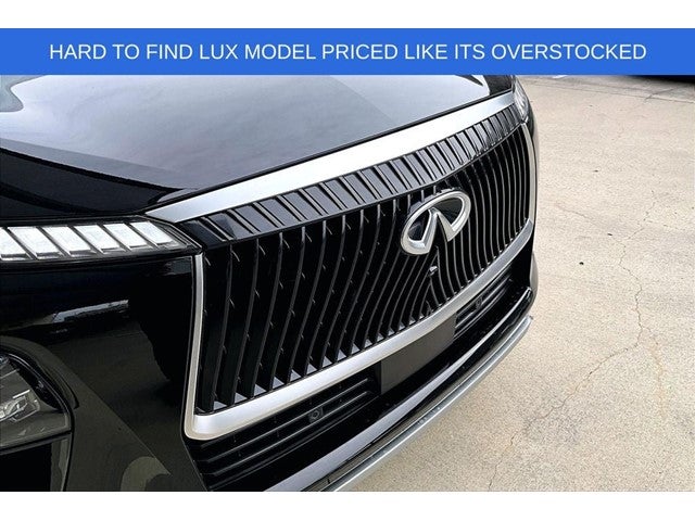 2026 INFINITI QX80 LUXE