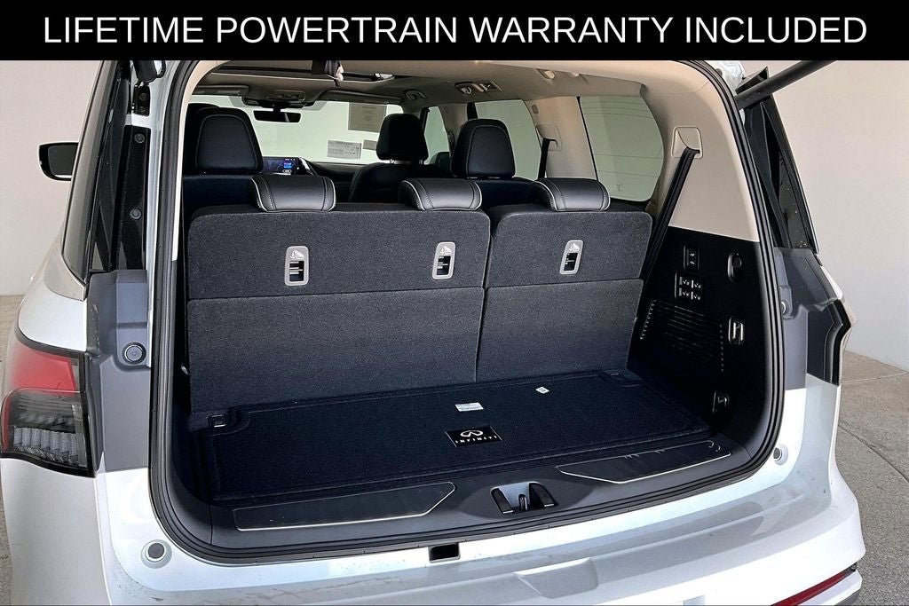 2027 INFINITI QX80 LUXE