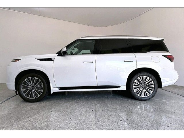 2027 INFINITI QX80 LUXE