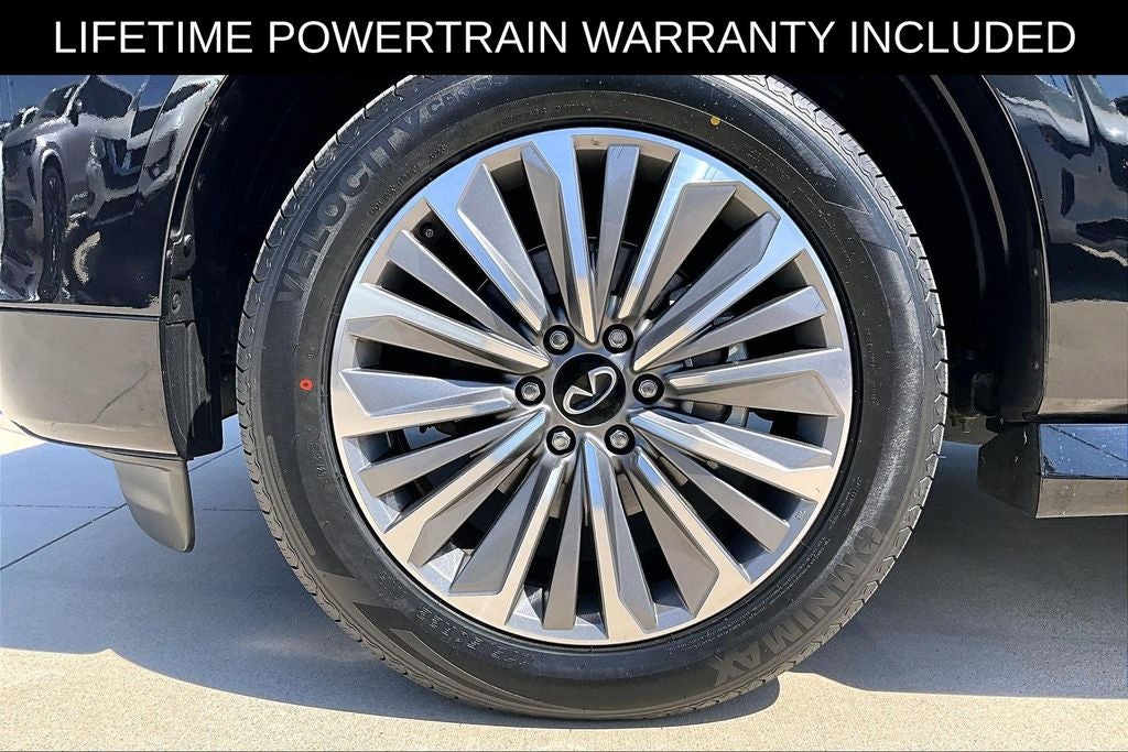 2025 INFINITI QX80 LUXE