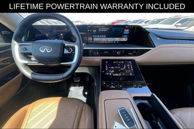 2025 INFINITI QX80 LUXE