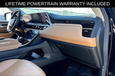 2025 INFINITI QX80 LUXE