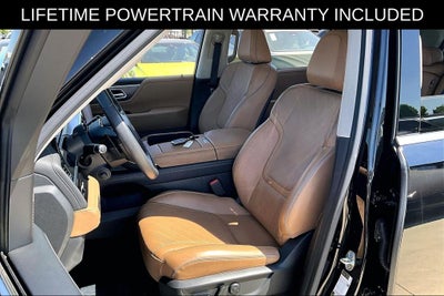 2025 INFINITI QX80 LUXE