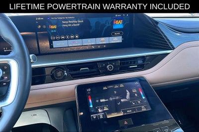 2025 INFINITI QX80 LUXE