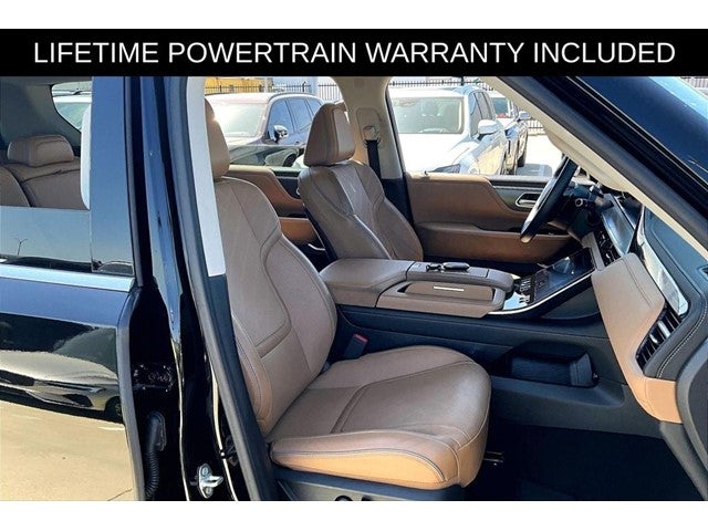 2025 INFINITI QX80 LUXE