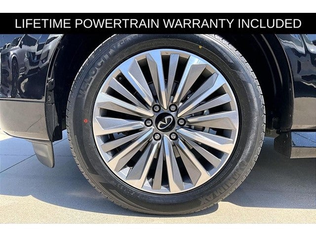 2025 INFINITI QX80 LUXE