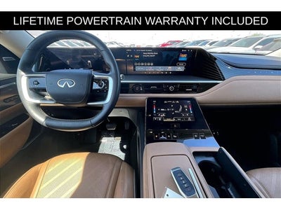 2025 INFINITI QX80 LUXE