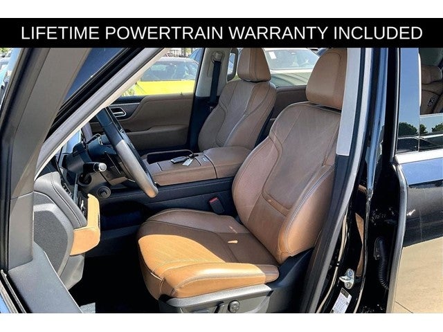 2025 INFINITI QX80 LUXE