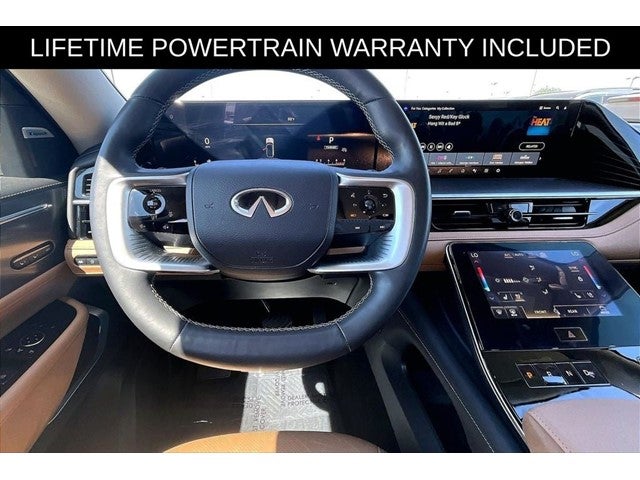 2025 INFINITI QX80 LUXE