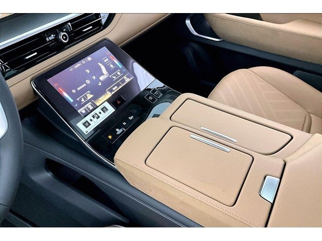 2027 INFINITI QX80 LUXE