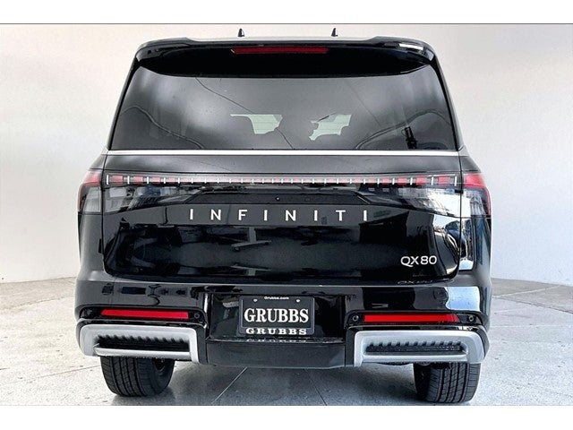 2027 INFINITI QX80 LUXE