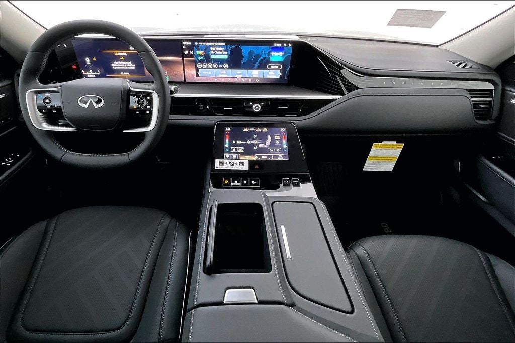 2026 INFINITI QX80 LUXE