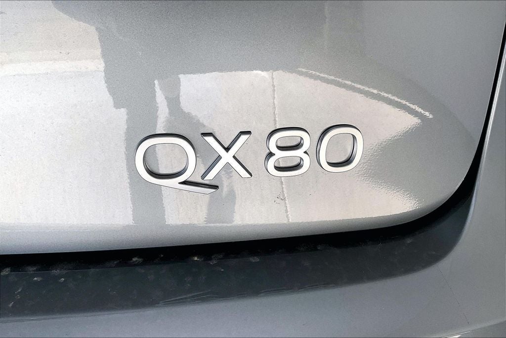 2026 INFINITI QX80 LUXE