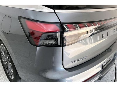 2026 INFINITI QX80 LUXE