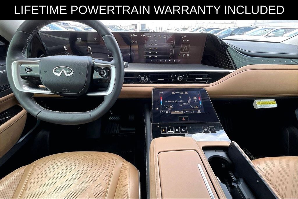 2025 INFINITI QX80 LUXE