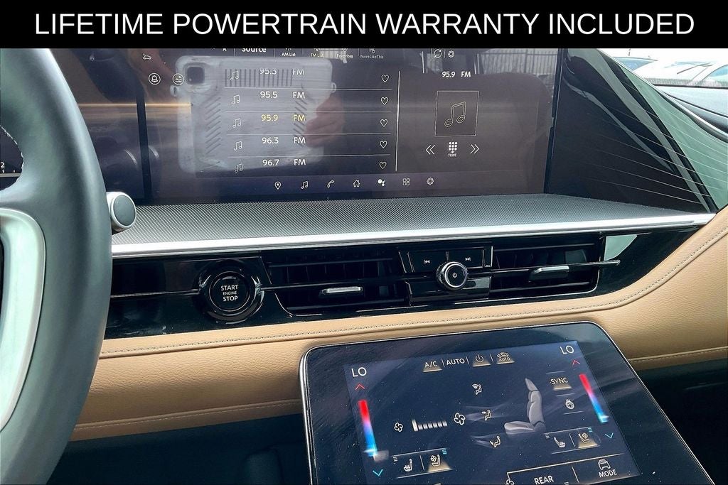 2025 INFINITI QX80 LUXE