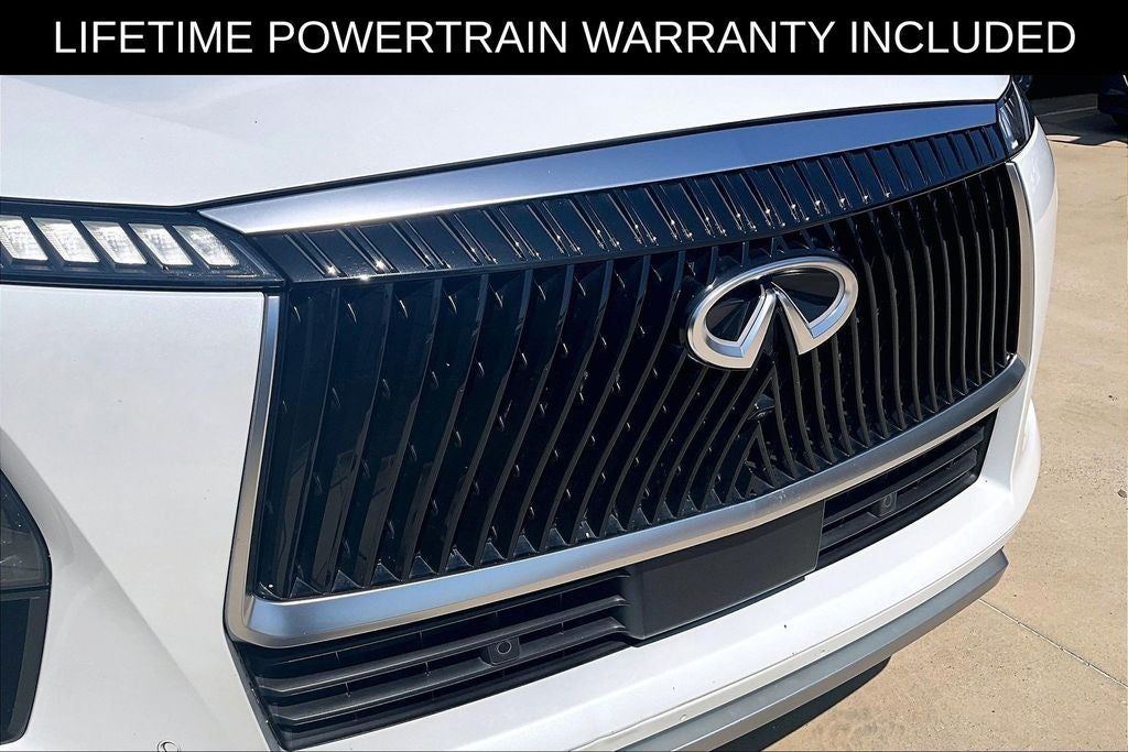 2025 INFINITI QX80 LUXE