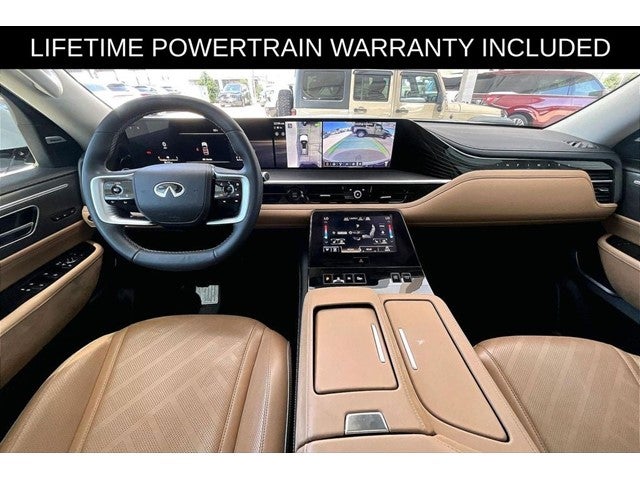 2025 INFINITI QX80 LUXE