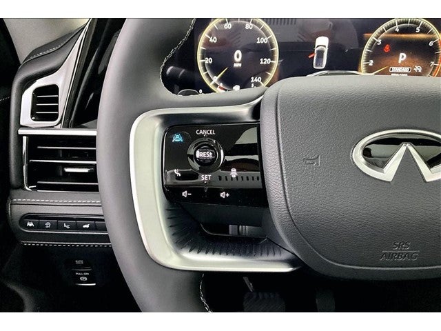 2027 INFINITI QX80 LUXE