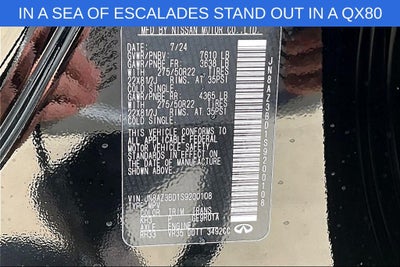 2025 INFINITI QX80 LUXE