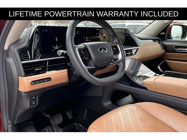 2025 INFINITI QX80 LUXE