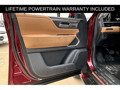 2025 INFINITI QX80 LUXE