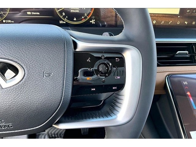 2026 INFINITI QX80 LUXE