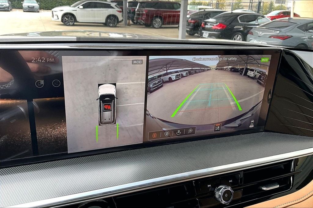 2026 INFINITI QX80 LUXE