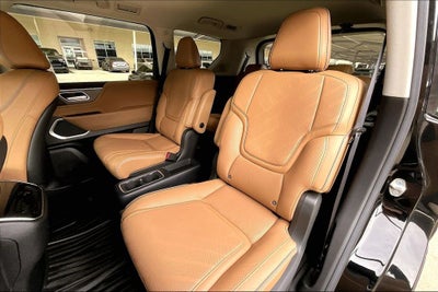 2026 INFINITI QX80 LUXE