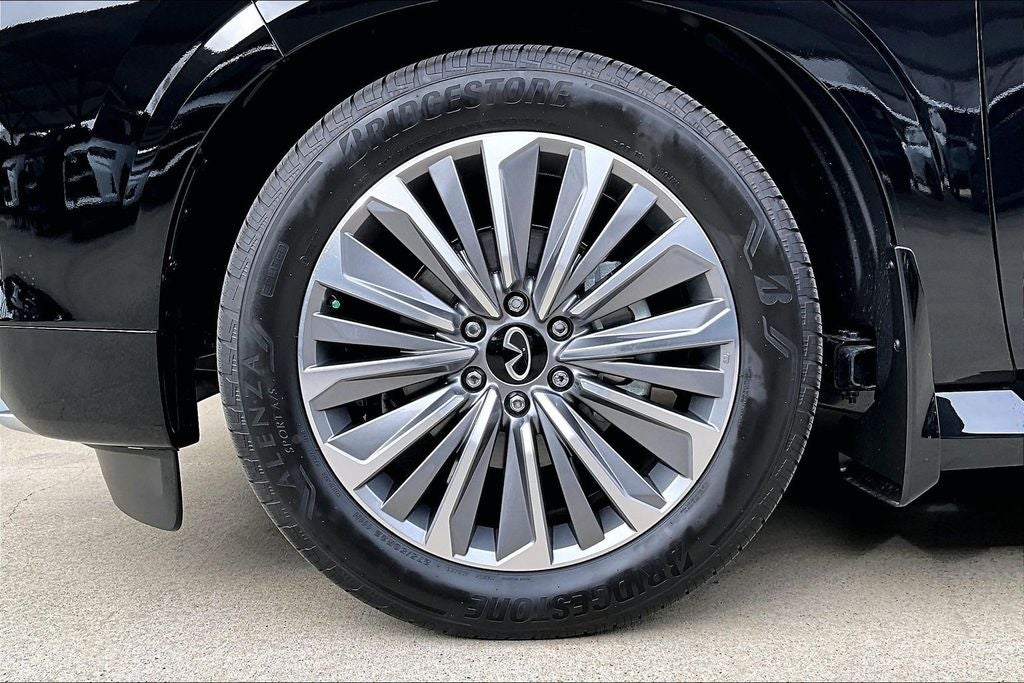 2026 INFINITI QX80 LUXE