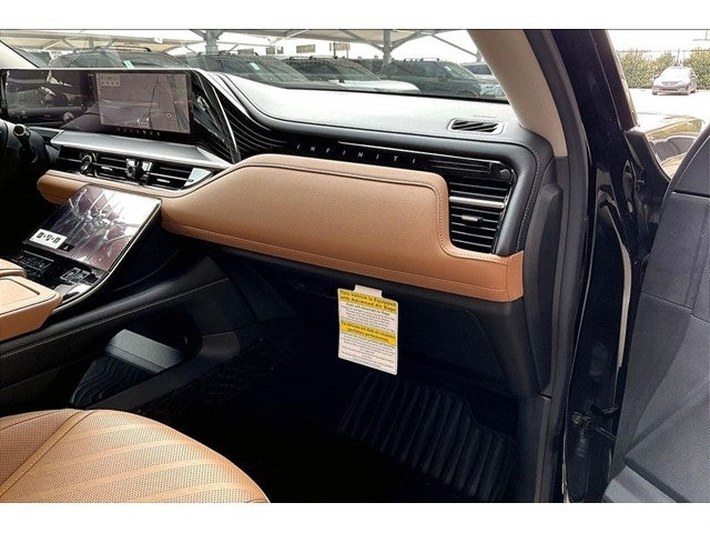 2026 INFINITI QX80 LUXE