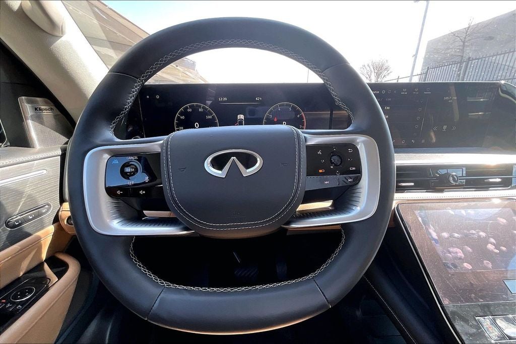 2025 INFINITI QX80 SENSORY